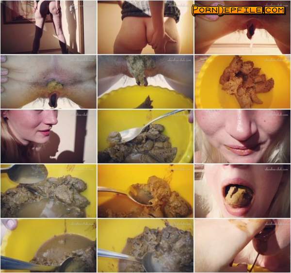 Scat Porn: Crazy shit piss feeding - Eat Shit (Scat) 1080p