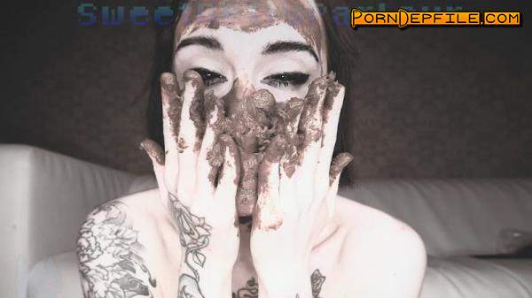 ScatShop: DirtyBetty - Lets get my face covered in shit (Scat) 1080p