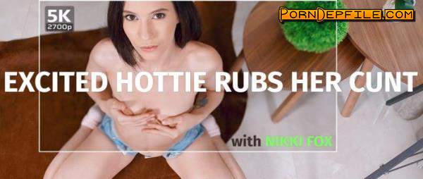 TmwVRNet: Nikki Fox - Excited hottie rubs her cunt (Solo, VR, SideBySide, Oculus) (Oculus Rift, HTC Vive, Windows Mixed Reality, Pimax) 2700p