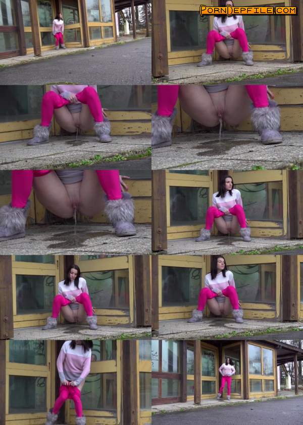 G2P: Vision In Pink (FullHD, Outdoor, Solo, Pissing) 1080p