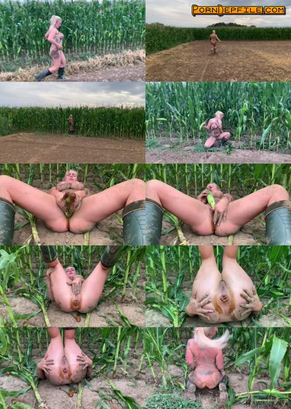Mydirtyhobby: Devil Sophie - Screwdriver schiss - extremely dirty with rubber boots in the field on the way (HD Porn, FullHD, Solo, Scat) 1080p