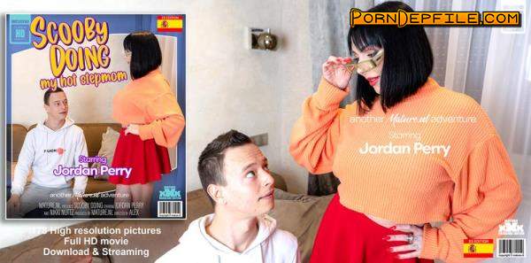 Maature.nl, Mature.eu: Jordan Perry, Nikki Nuttz - Naughty MILF Jordan Perry cosplayed as Velma for her stepson (Big Tits, Teen, Milf, Mature) 1080p