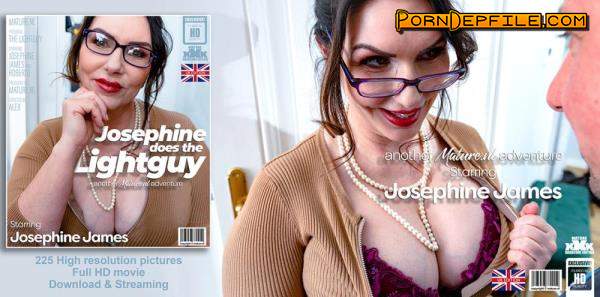 Mature.nl: Josephine James (EU) (54), Roberto (35) - The lightguy on a movieset gets a shot big breasted MILF Josephine James (Facial, Big Tits, Milf, Mature) 1080p