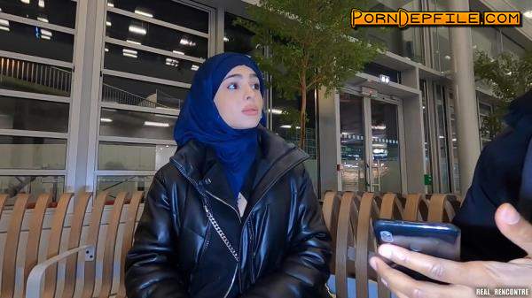 Real Rencontre, Manyvids: Nadja Lapiedra - Hijab Iranian DP/Anal in hallway & in WC (Blowjob, Creampie, Interracial, Anal) 1080p