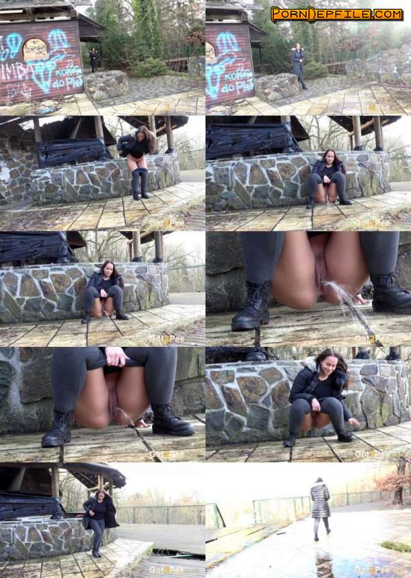 Got2Pee: Messy And Steamy (FullHD, Outdoor, Solo, Pissing) 1080p